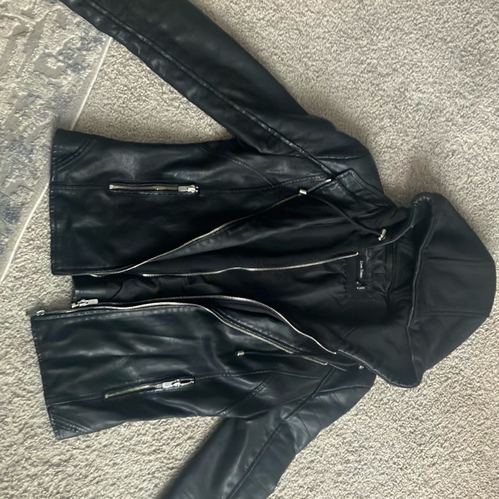Cool hooded pleather jacket